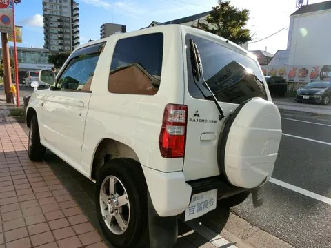 Mitsubishi Pajero Mini
