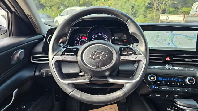Hyundai Elantra (Avante)