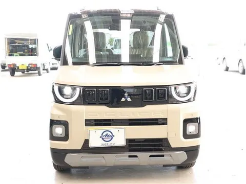 Mitsubishi Delica Mini