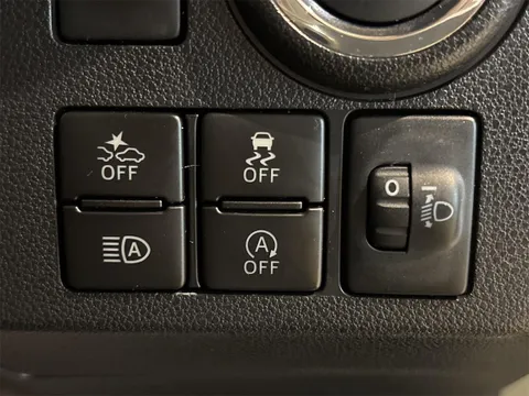 Daihatsu Mira Tocot