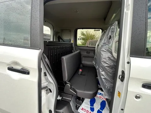 Suzuki Spacia Base