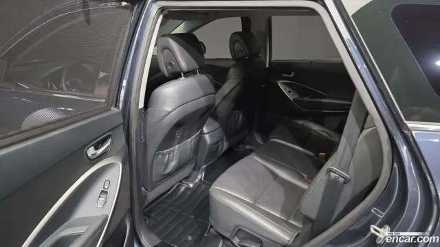 Hyundai Grand Santa Fe (Maxcruz)