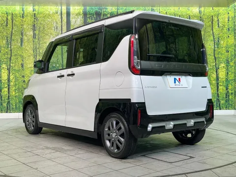 Mitsubishi Delica Mini