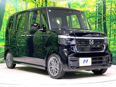 Honda N-BOX Custom