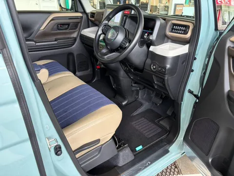 Suzuki Spacia