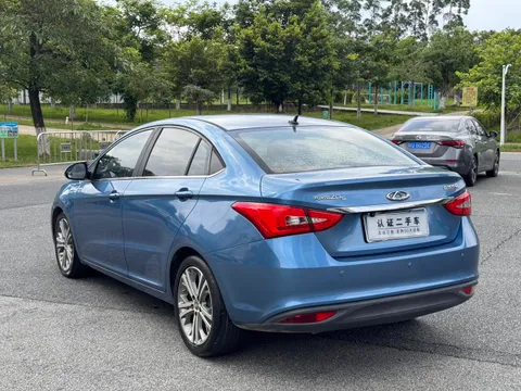 Chery Arrizo 5