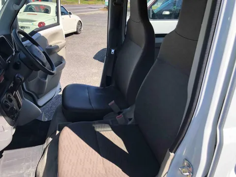 Mitsubishi Minicab Van