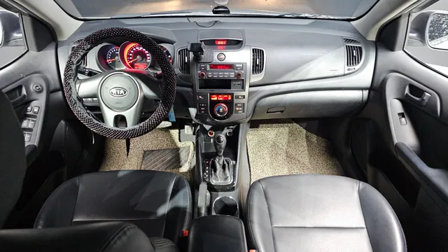 Kia Cerato (Forte)