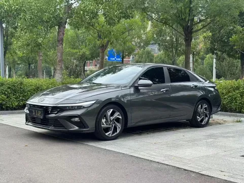 Hyundai Elantra (Avante)