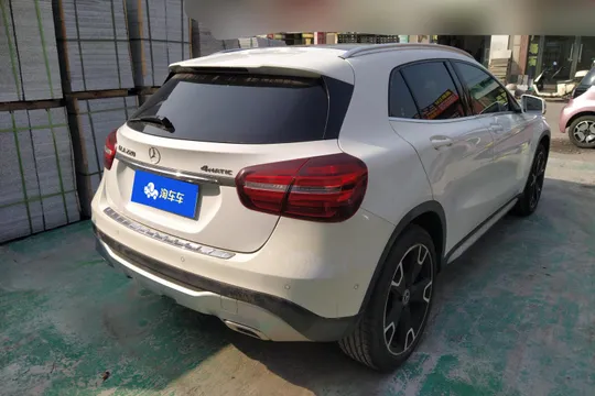 Mercedes-Benz GLA-Class