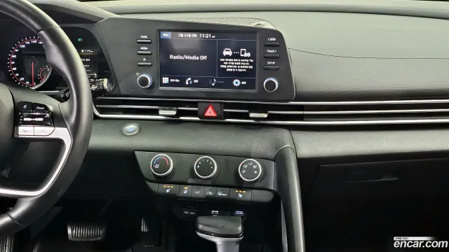 Hyundai Elantra (Avante)