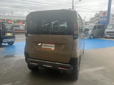 Mitsubishi Delica Mini