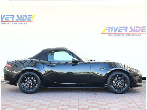 Mazda MX-5 (Roadster)