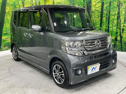 Honda N-BOX Custom