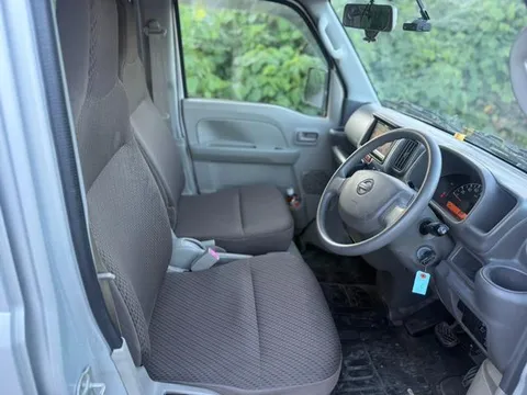 Nissan Clipper