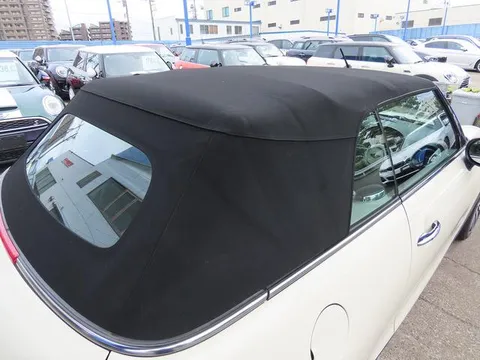 MINI Cooper Convertible