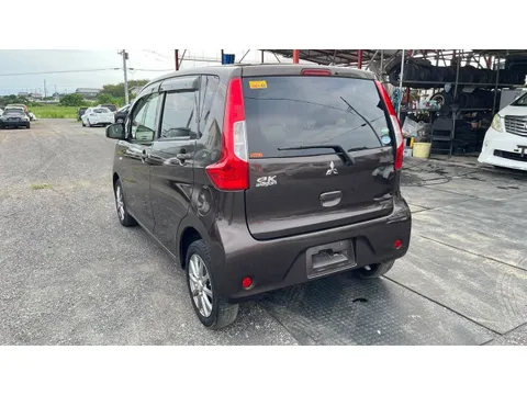 Mitsubishi eK Wagon
