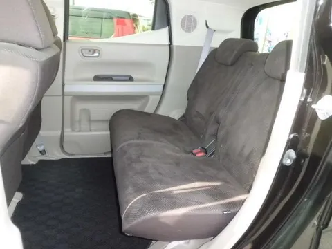 Honda N-BOX Slash