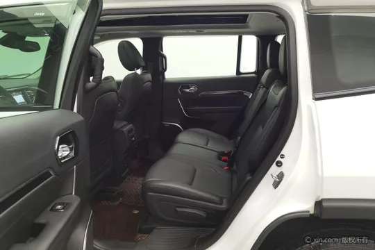 Jeep Grand Commander