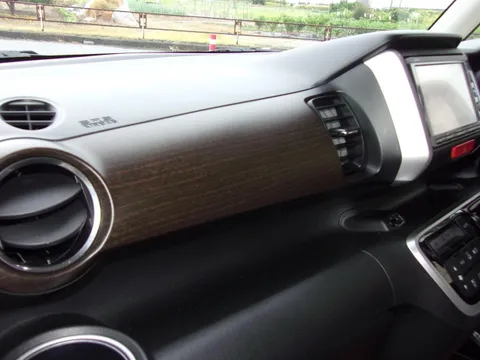 Honda N-BOX Slash