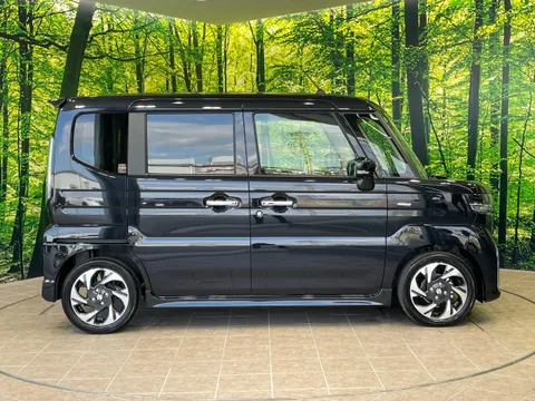 Suzuki Spacia Custom
