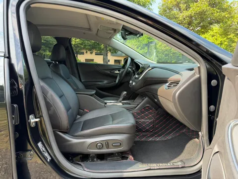 Chevrolet Malibu XL