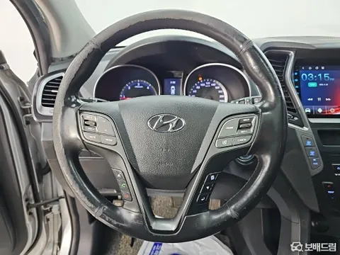 Hyundai Grand Santa Fe (Maxcruz)
