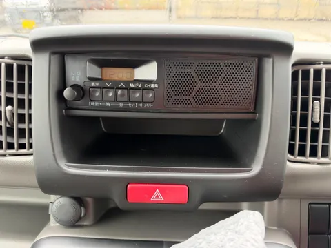 Nissan Clipper Van