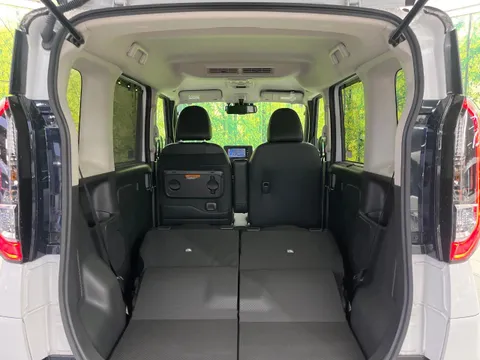 Mitsubishi Delica Mini