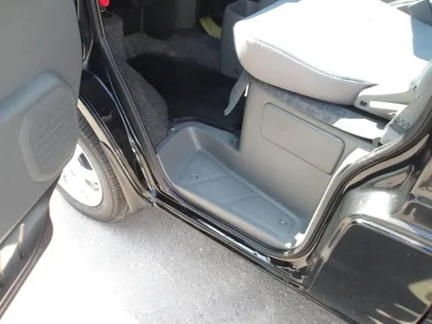 Mitsubishi Minicab Van