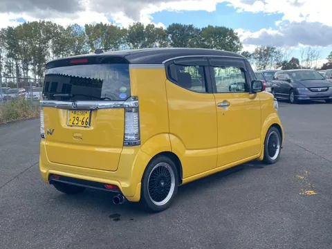 Honda N-BOX Slash