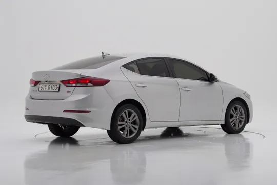 Hyundai Elantra (Avante)