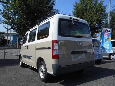 Toyota TownAce Van