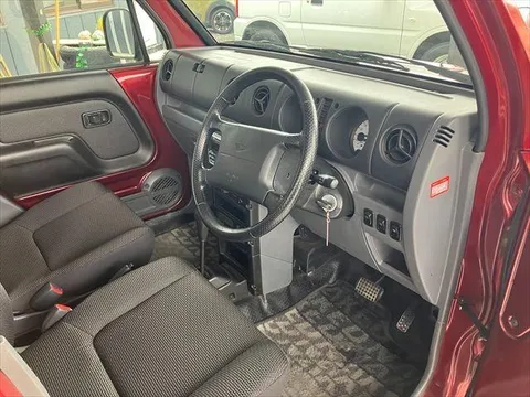 Daihatsu Naked
