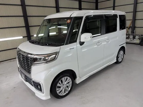 Suzuki Spacia Custom