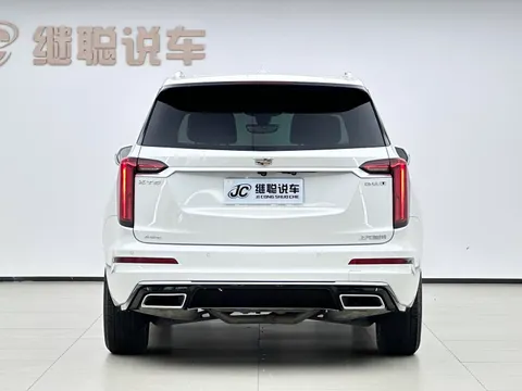 Cadillac XT6