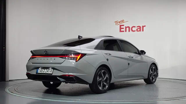 Hyundai Elantra (Avante)