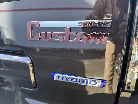 Suzuki Spacia Custom