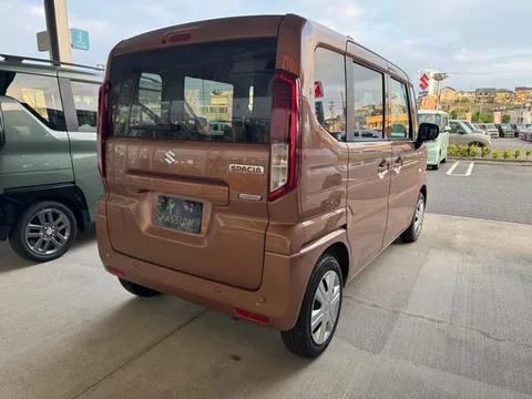 Suzuki Spacia