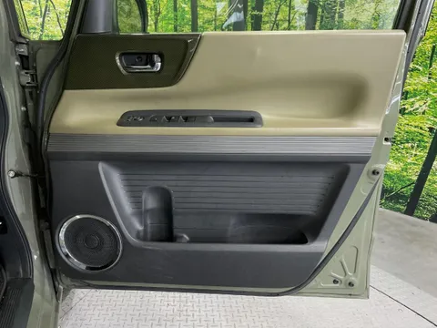 Honda N-BOX Slash