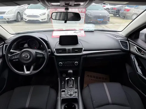 Mazda Mazda 3
