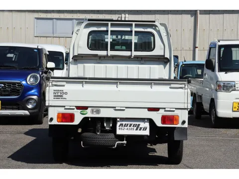 Nissan Clipper Truck