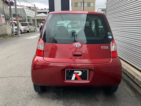 Daihatsu Esse
