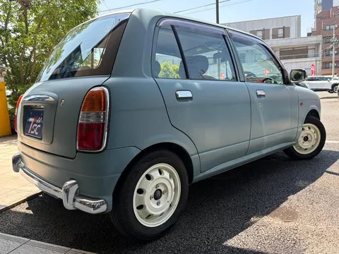 Daihatsu Mira Gino