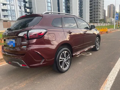 Venucia T70