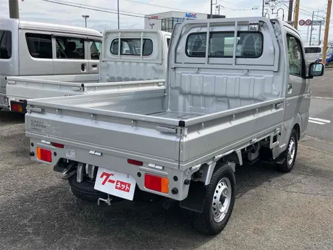 Nissan Clipper Truck