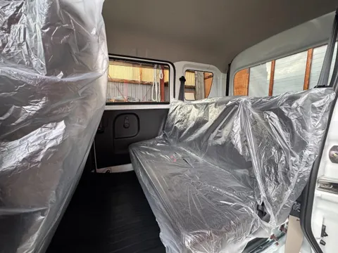 Nissan Clipper Van