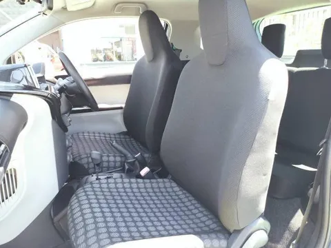 Toyota iQ