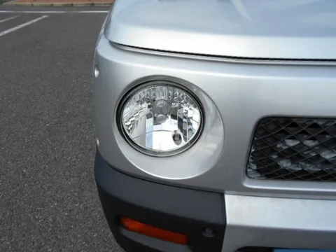 Daihatsu Naked