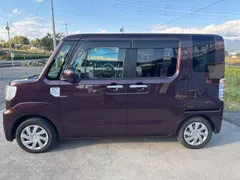 Toyota Pixis Mega